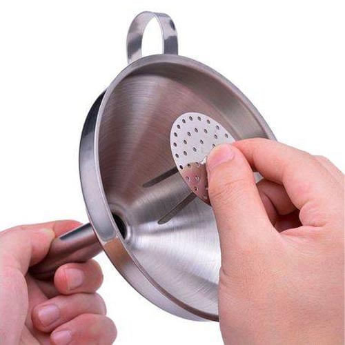 Funil C/ Peneira  15cm Inox Ref.6240 Kehome